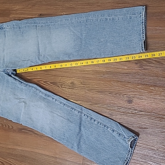 J. Crew Blue Straight Leg Jeans‎ Classic Denim used good condition. - Picture 14 of 15